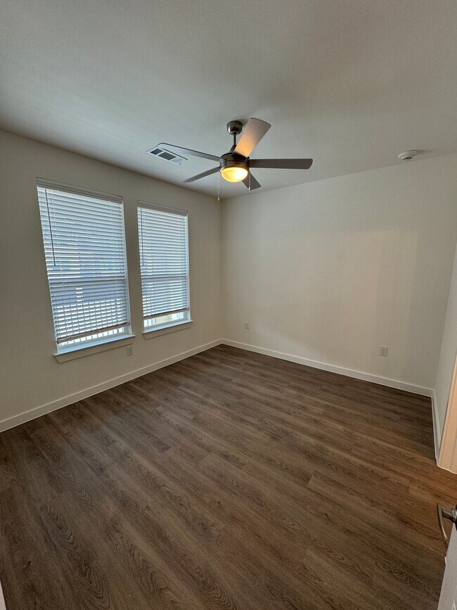 Photo - 4430 S Legacy Dr Unidad 817