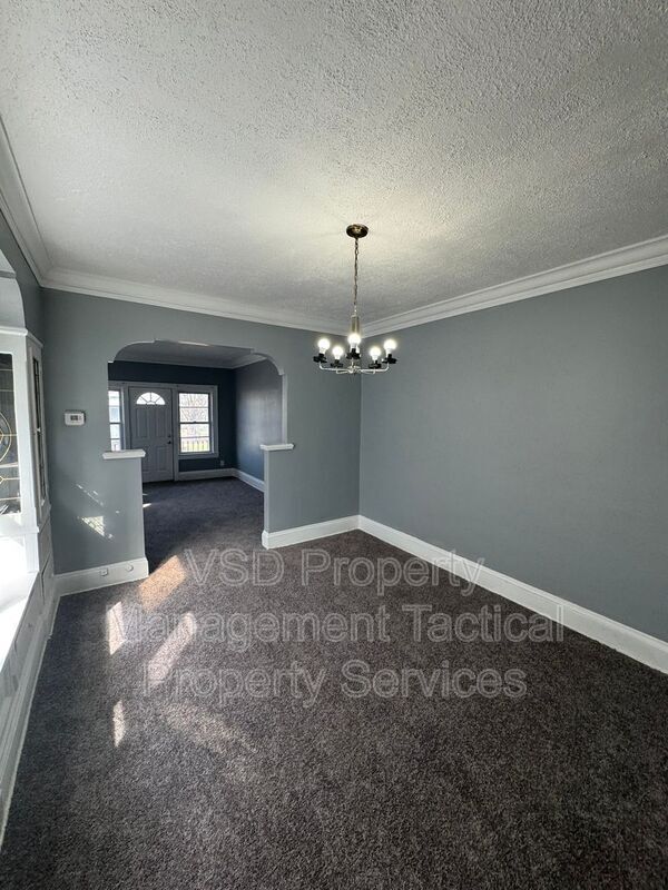 Photo - 3289 E 143rd St Unit #3