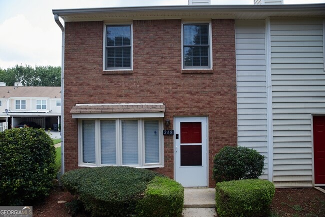 Photo - 248 Mill Creek Pl
