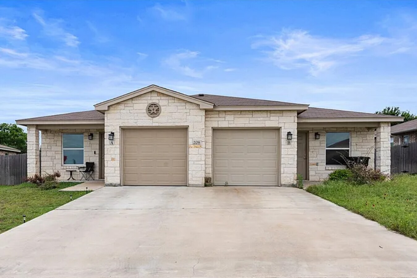 Photo - 208 Lowes Blvd Unit B