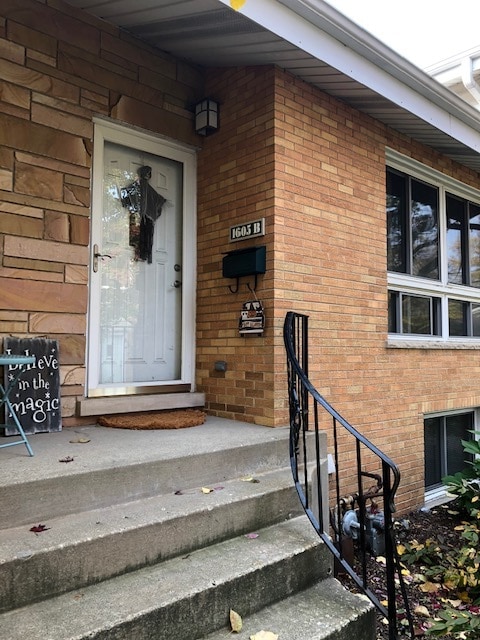 Building Photo - 1605 N Arlington Heights Rd