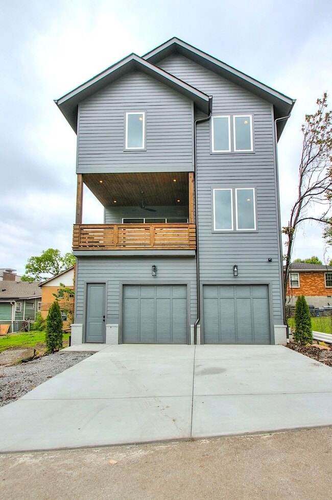 Photo - Welcome To Nashville!