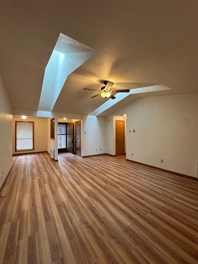 Photo - Updated SW Bend Home with Large Backyard!