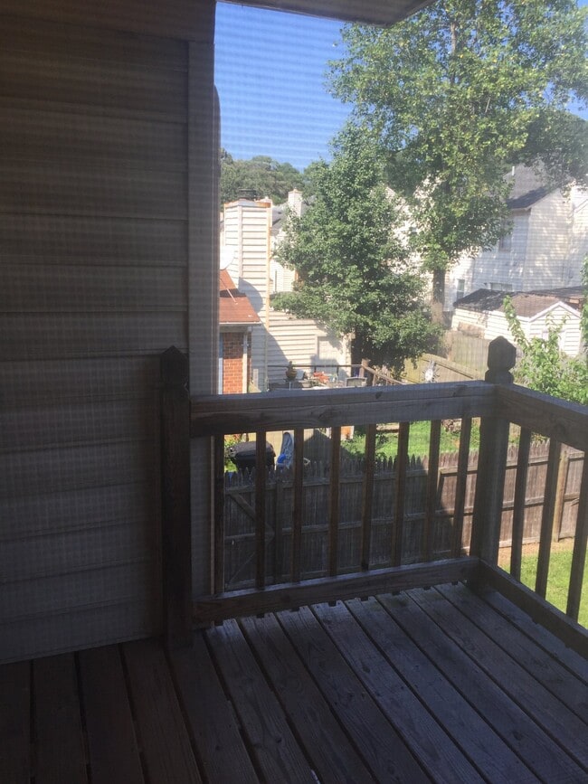 Photo - 728 Kennesaw Ct