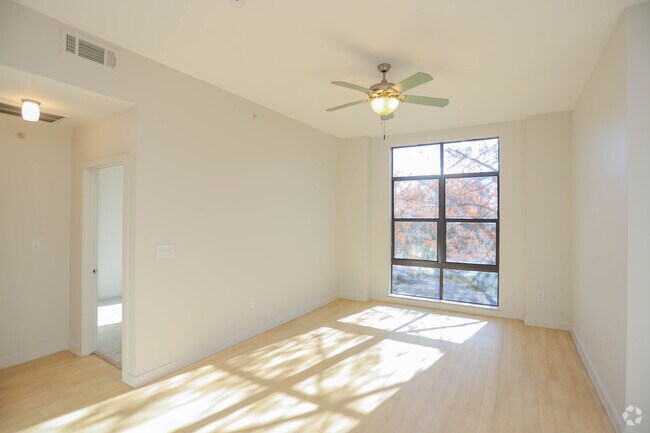 2HAB, 2BA - 1082SF - B4 - The Henderson