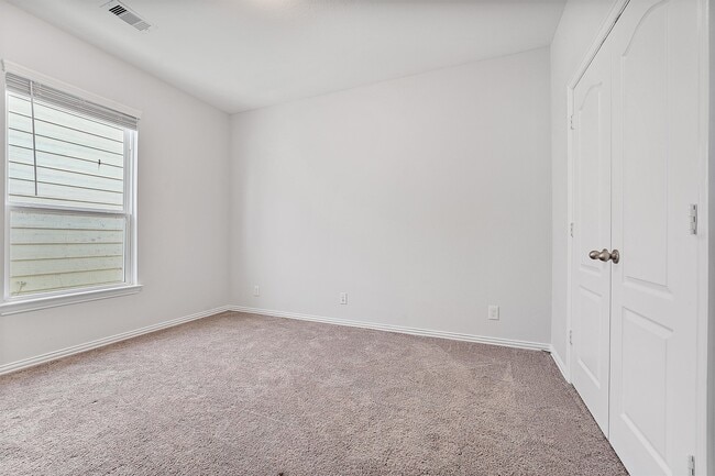 Photo - 3331 Harmony View Ln