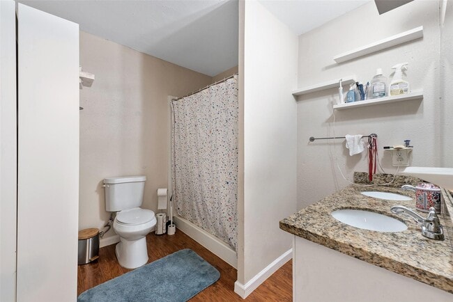 8314 Brandon St