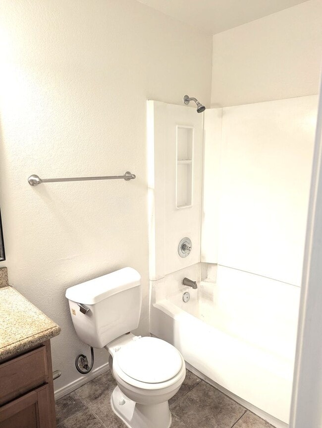 Building Photo - Very nice2 bedroom 2 bath Codo Unit 46