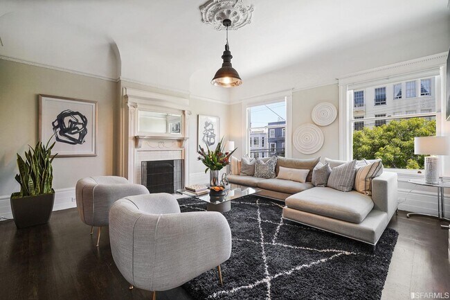 Photo - 3042 Jackson St