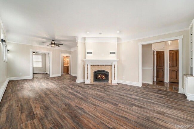 Photo - 2716 Van Alstyne St