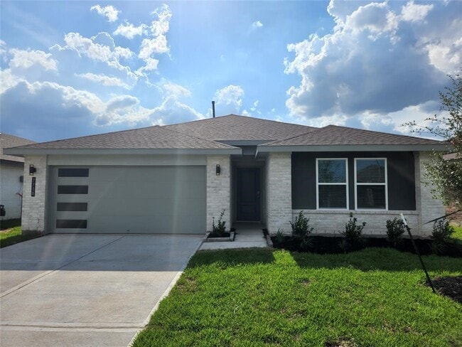 Building Photo - 7738 Robert Ln