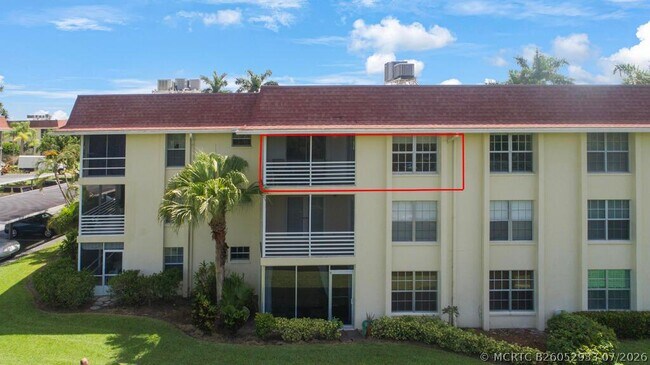 Photo - 5560 Tamberlane Cir Unit 324
