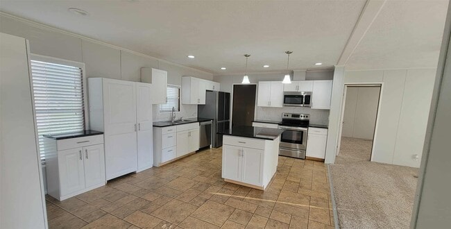 Photo - 405 Battlebell Rd