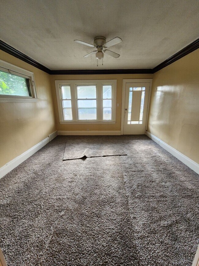 Photo - 130th,E.3045 Unit 2