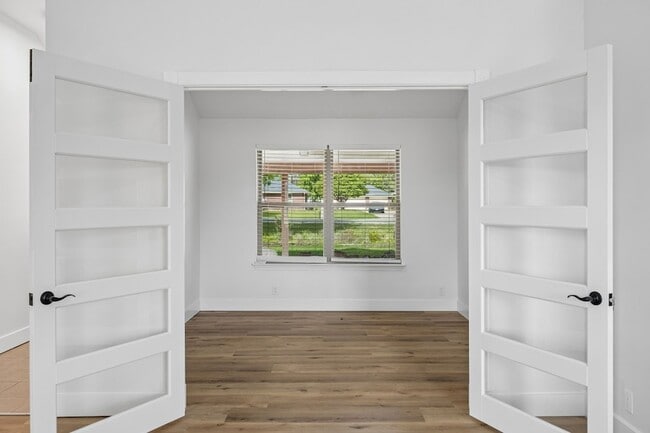 Photo - 431 Court Of Pompei