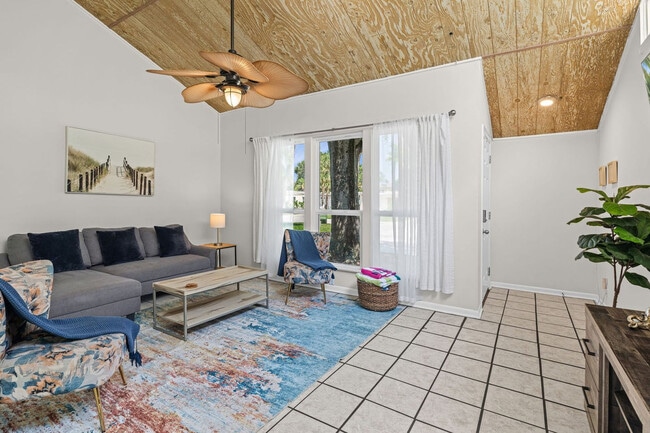 524 6th Ave N Unit SI ID1609851P
