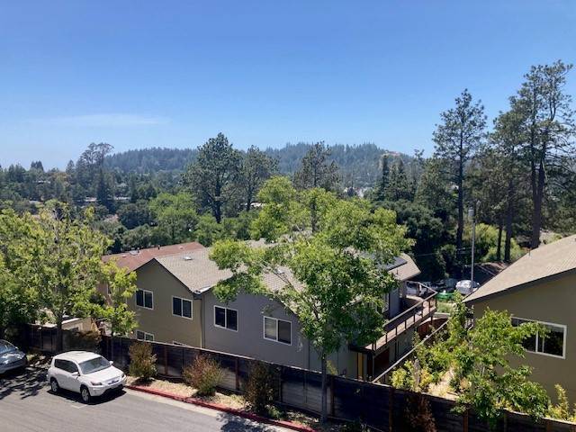 Acorn Court Apartments