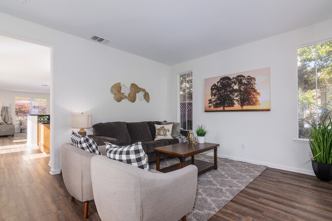 Photo - 411 Canyon Ct