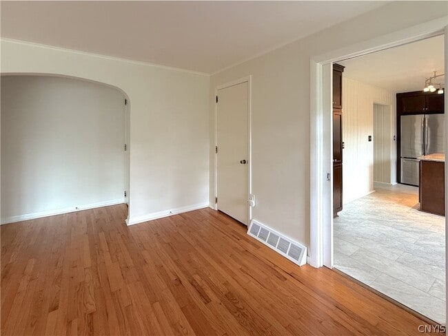 Photo - 4055 Bristol Rd