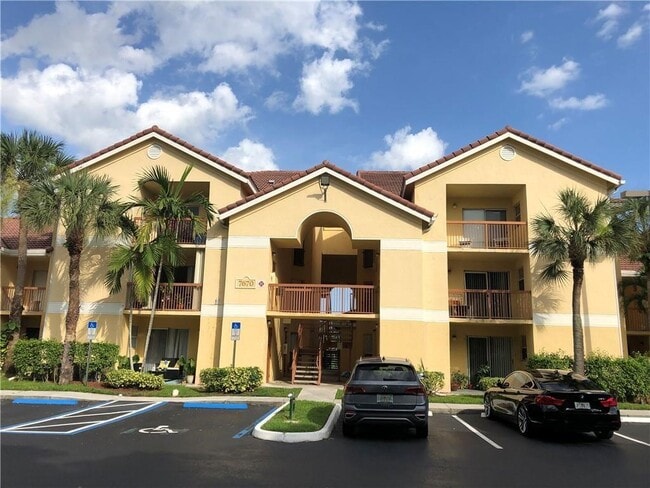 Photo - 7670 Westwood Dr Unit 717