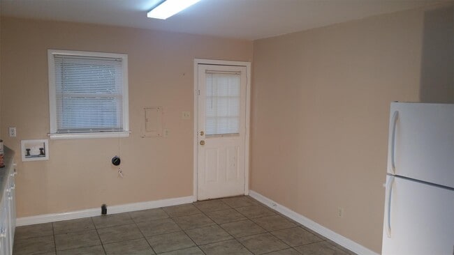 Photo - 2836 Club Plaza Rd