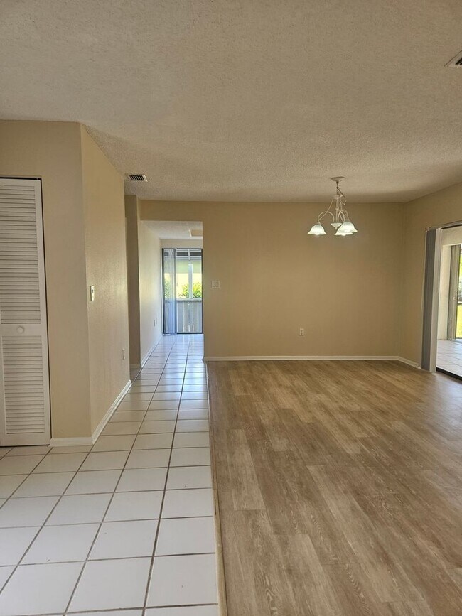 Photo - Port Charlotte home