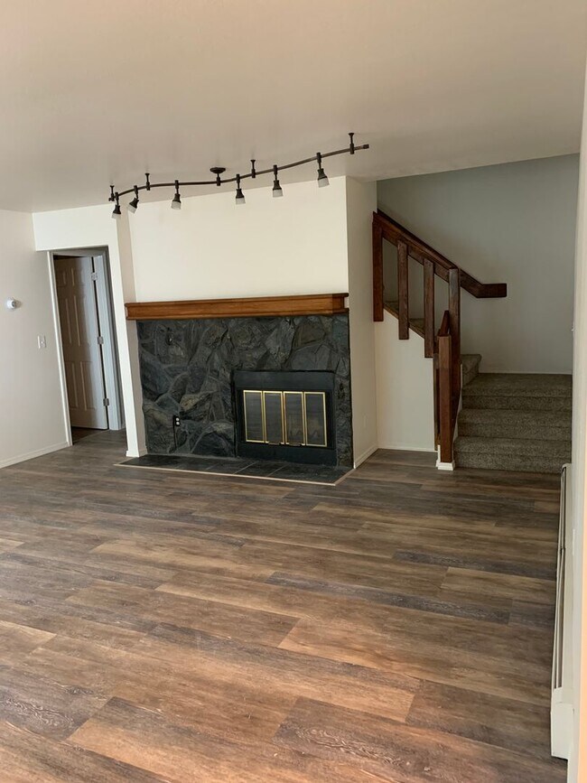 Exclusive Right to Lease Apartment Unit ERTL 1701 Elcadore Dr