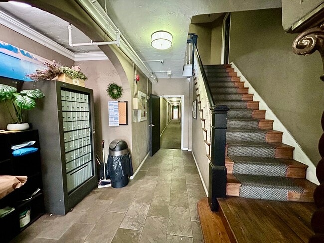 Photo - 1411 Toberman St Unidad 208