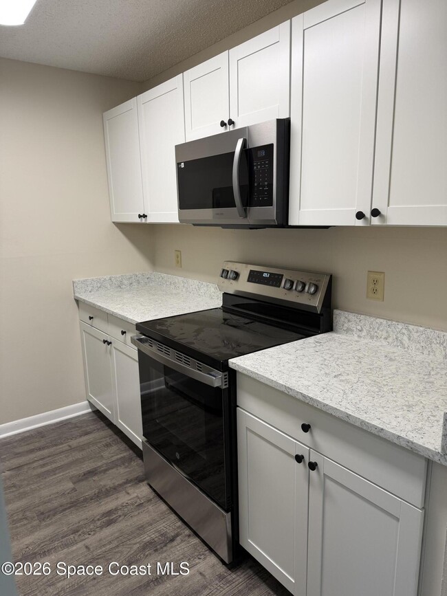 Photo - 3555 Sable Palm Ln Unit F