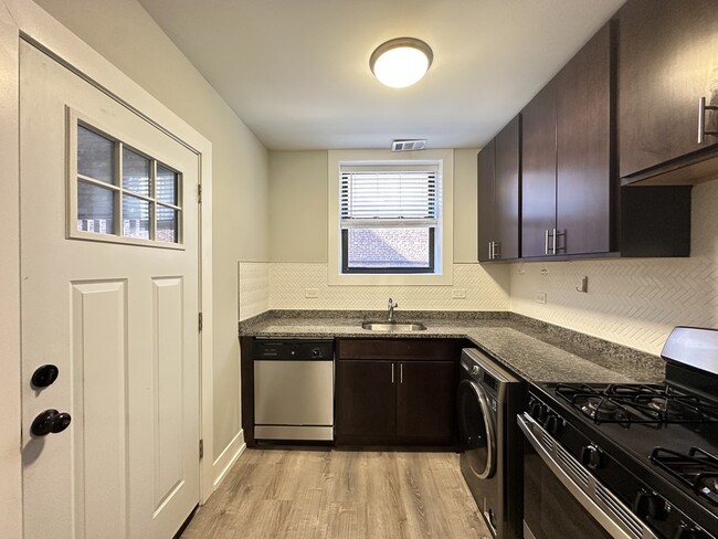 Photo - 1122 Maple Ave Unit J01W