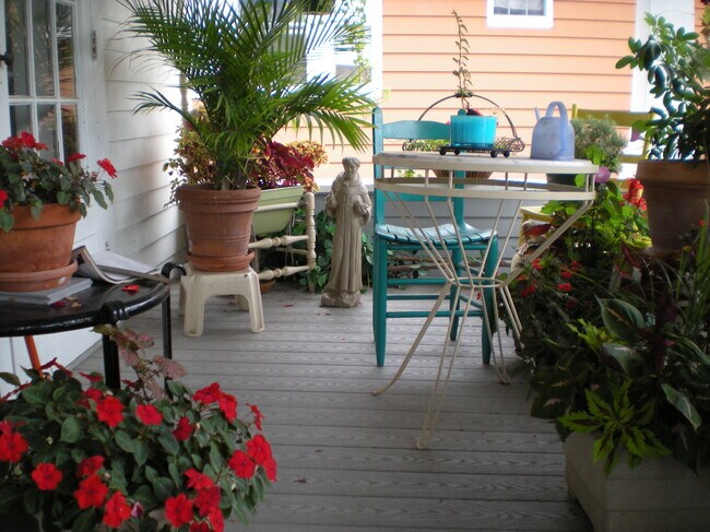 Photo - 1651 Victoria Ave