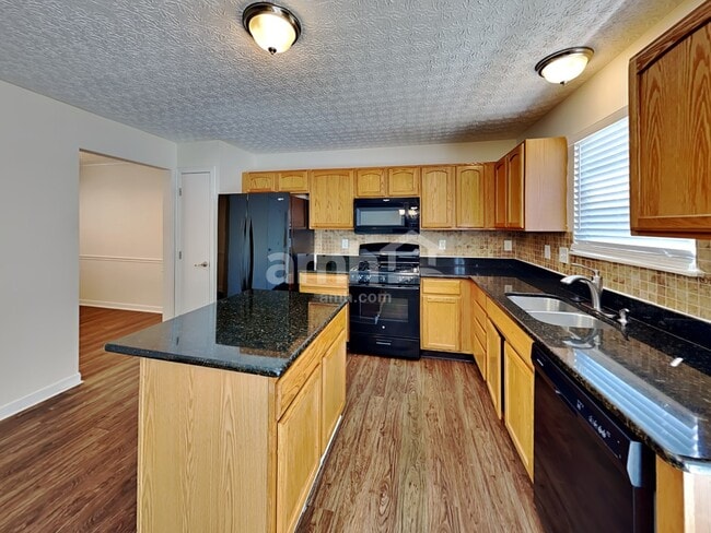 Photo - 4513 Edgarton Dr