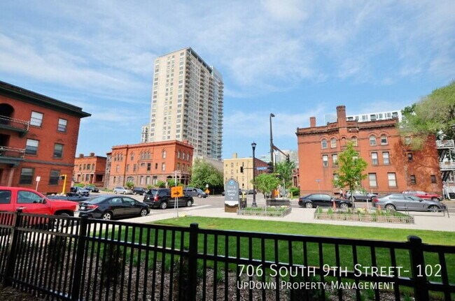 Photo - 706 S 9th St