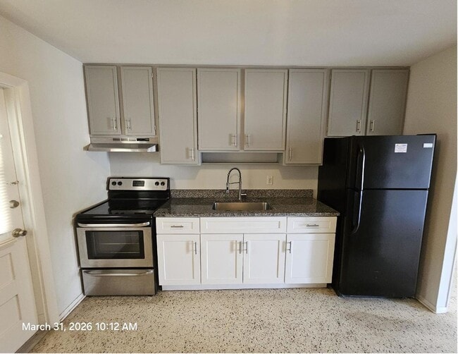 Photo - Beautiful and cozy 2/1 apartment available now!