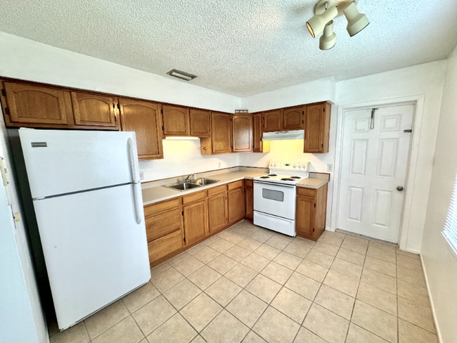 Photo - 922-924 Hagle Park Rd Unidad 924