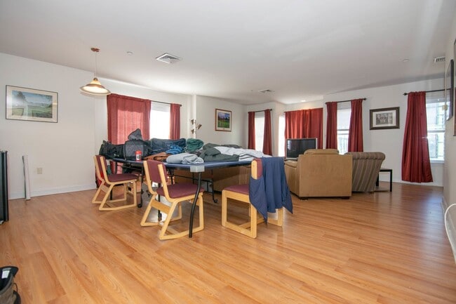Photo - WOW!!  NO FEE!!!   BRIGHTON CENTER 3 BED/2.5 BATH WITH PARKING INCLUDED FOR JUNE 1ST!!