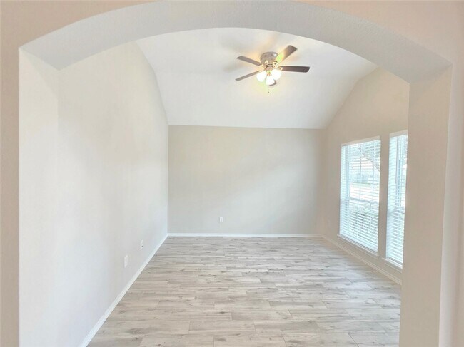 Photo - 17602 Haywood Oaks Dr