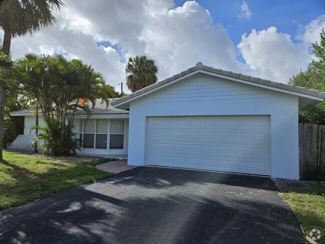 Building Photo - 1060 NW 6th Terrace Rental