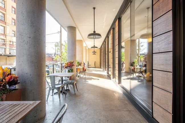 Building Photo - 148 1st St Unit 809