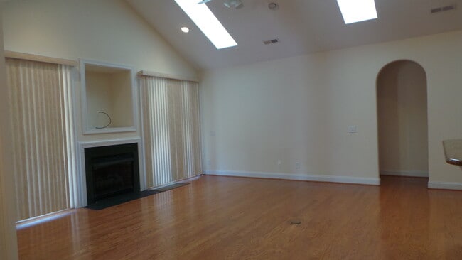 Photo - ~~~ Savannah Glen Townhome ~~~