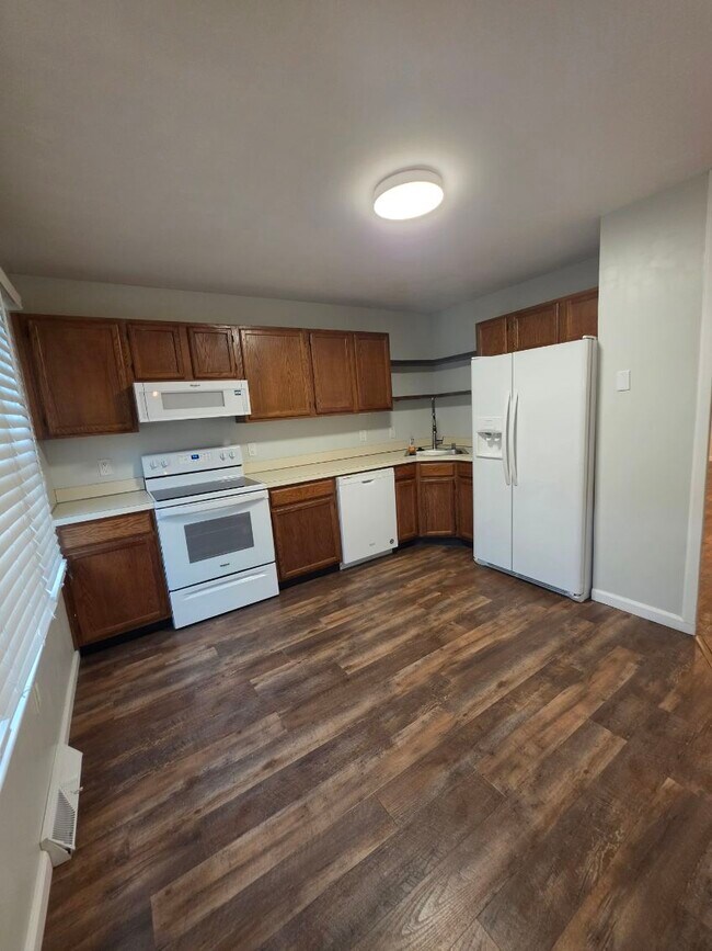 103 Edward Lee Ct
