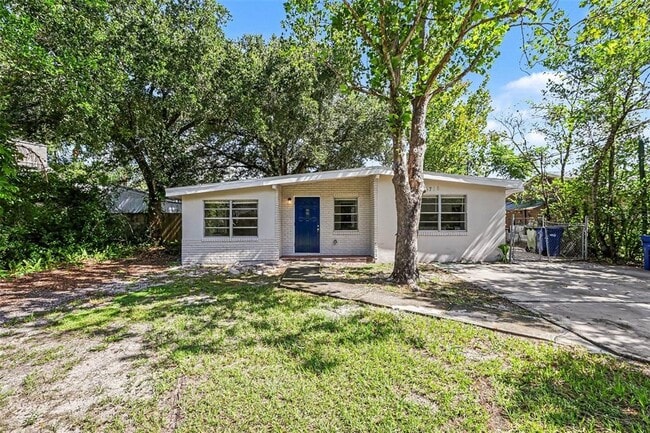 Photo - 4716 E Linebaugh Ave.