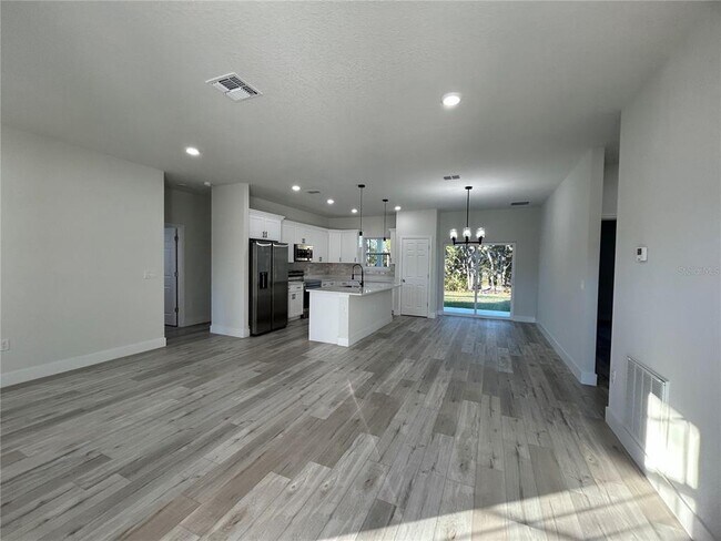 Photo - 2097 W Hampshire Blvd