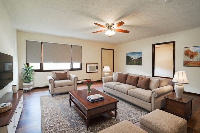 The Otto - 2 Bedroom / 1 Bath Ground Floor... - The Otto - 2 Bedroom / 1 Bath Ground Floor... Apartment Unit 3