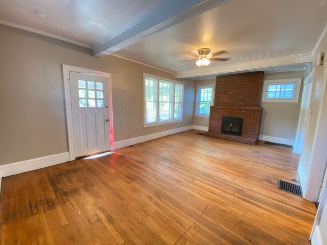 2103 Summit St Unit 2103