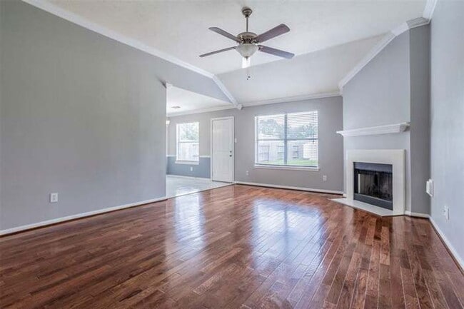 Photo - 221 Armand Bay Dr