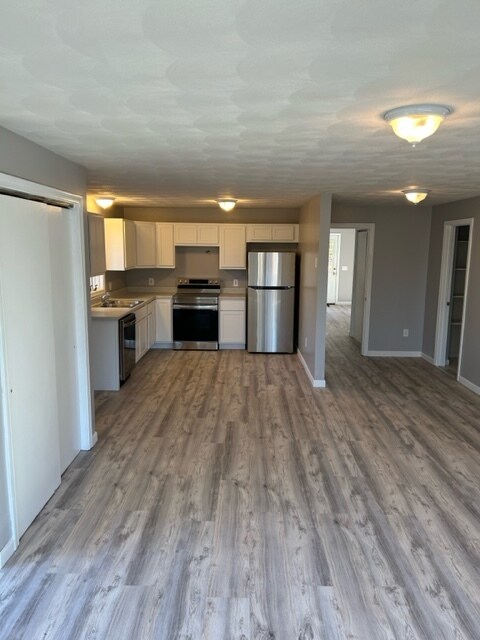 Photo - 432 Sampan Ave