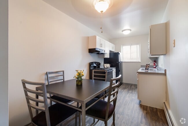 Building Photo - The Pointe at Cherry Hill Rental