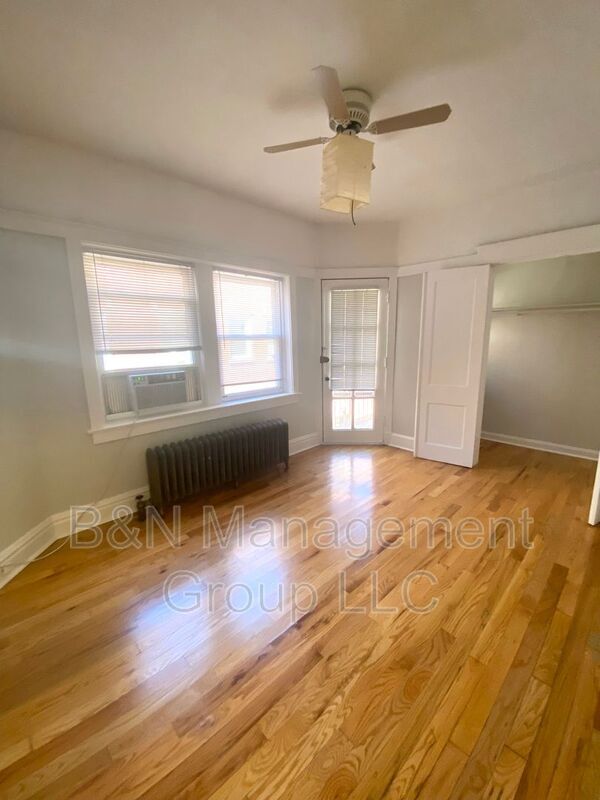 Photo - 1055 W Dakin St Unit #2