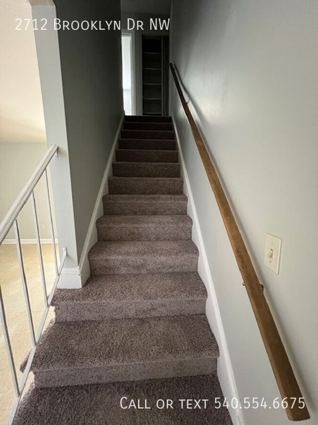 Photo - 2712 Brooklyn Dr NW